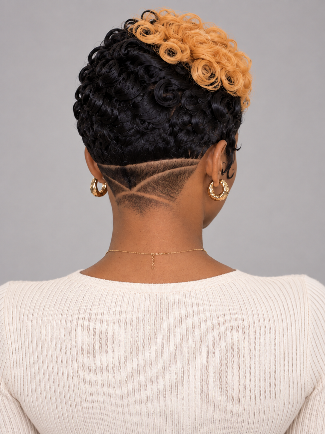 Loyalrose Pixie wig Curly 6 inches Black mix blond 100% human hair Skunk stripe style Glueless with Full lace TWA with Fade and Hard Part style 29