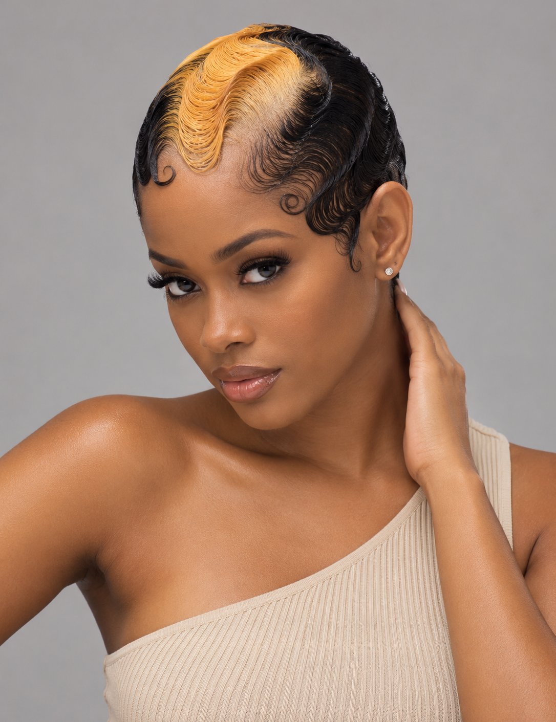 Loyalrose_Black_Mix_Blond_Finger_Wave_Pixie_Wig_Front_View_-_5x5_Lace_Closure_Skunk_Stripe.png